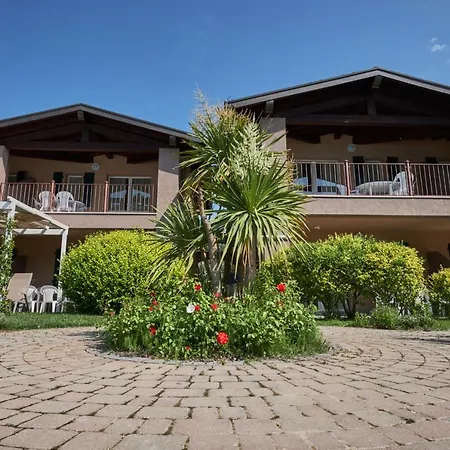 Aparthotel Villaggio Turistico Lugana Marina Sirmione